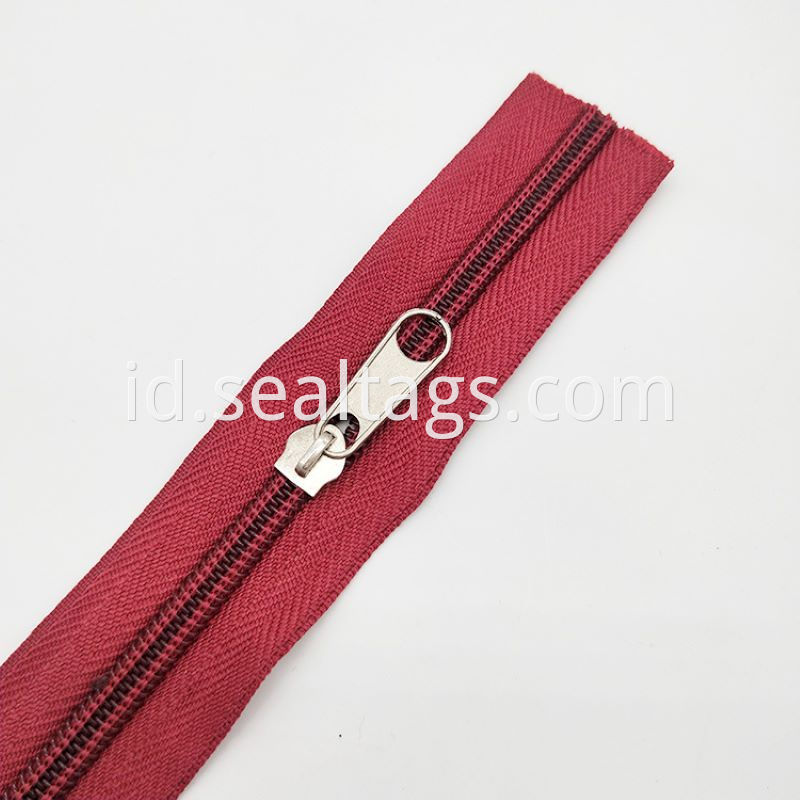 Zippers For Nylon Sheeting